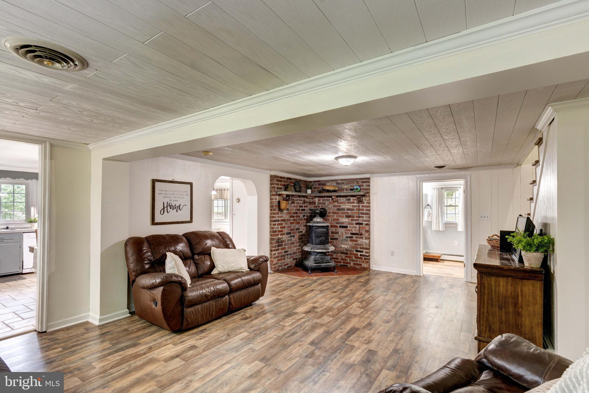 2100 Cape Horn Road Hampstead, MD 21074 - Photo 28 of 49 Living Room