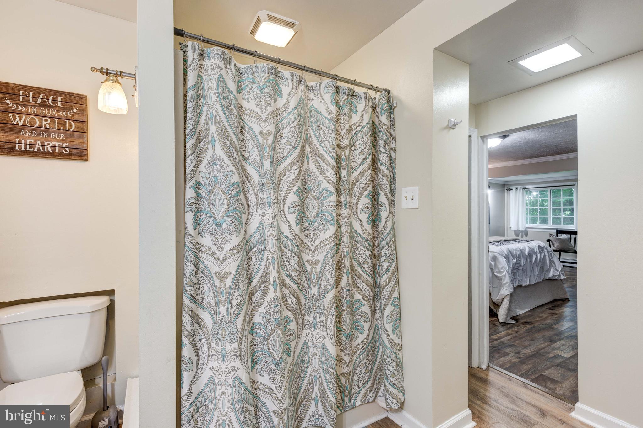 2100 Cape Horn Road Hampstead, MD 21074 - Photo 37 of 49 Primary Bath