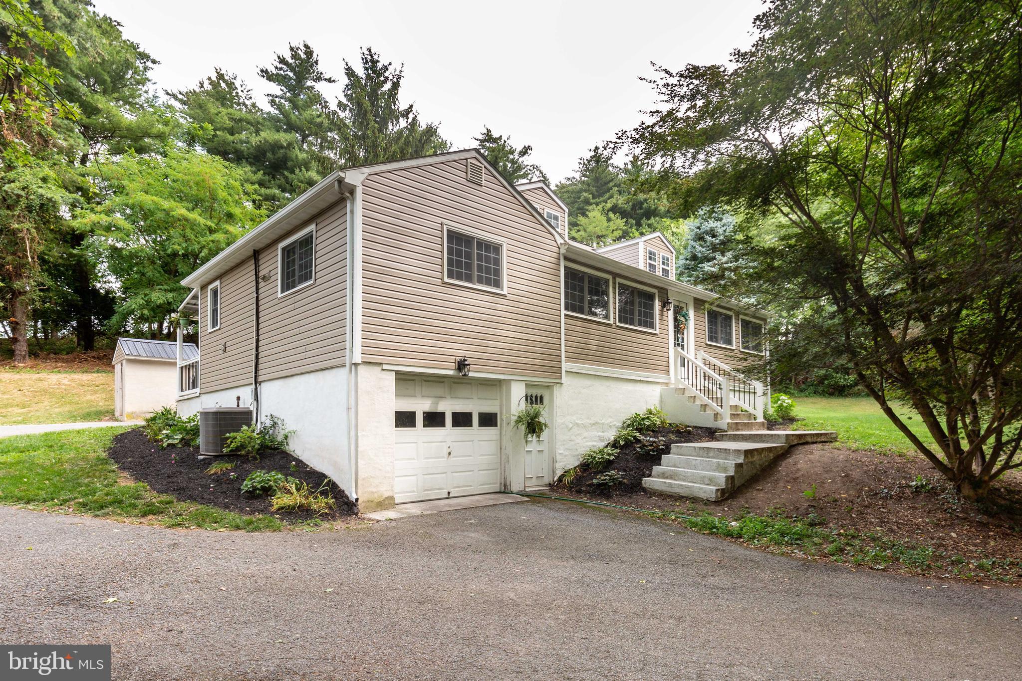 2100 Cape Horn Road Hampstead, MD 21074 - Photo 10 of 49 1 car attached garage