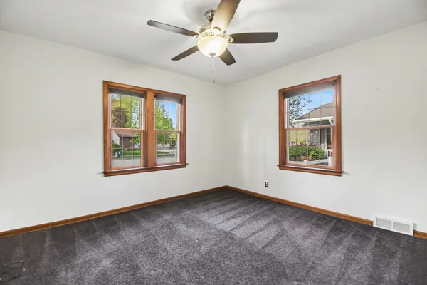 $489,900 | 623 East Central Avenue, Zeeland, MI 49464