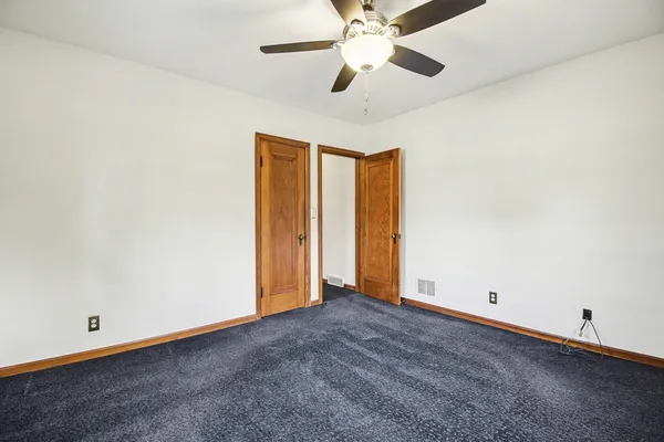 $489,900 | 623 East Central Avenue, Zeeland, MI 49464