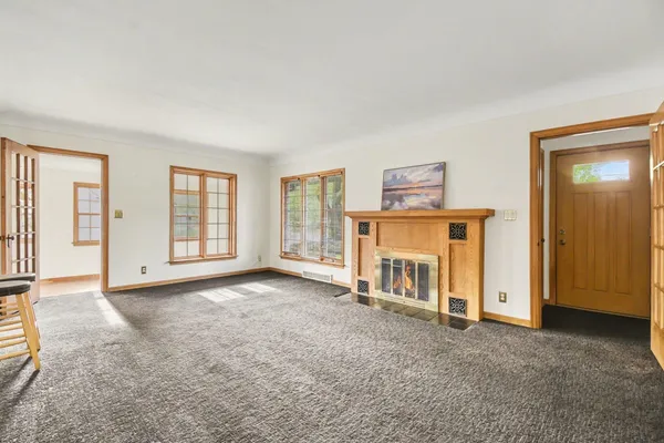 $489,900 | 623 East Central Avenue, Zeeland, MI 49464