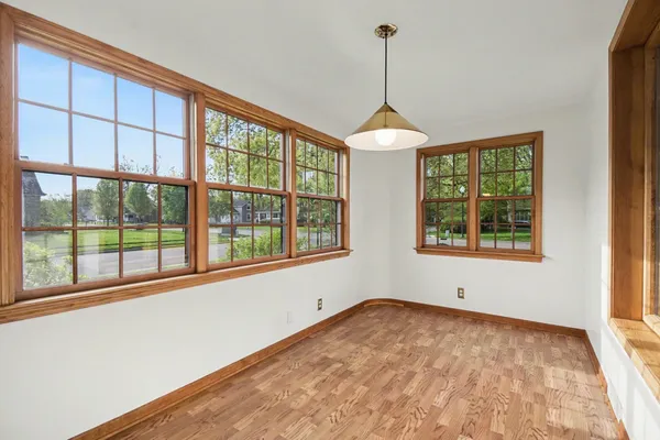 $489,900 | 623 East Central Avenue, Zeeland, MI 49464