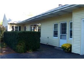 112 Robinson Road Nashua, NH 03060 - Photo 2 of 5