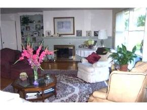 112 Robinson Road Nashua, NH 03060 - Photo 3 of 5
