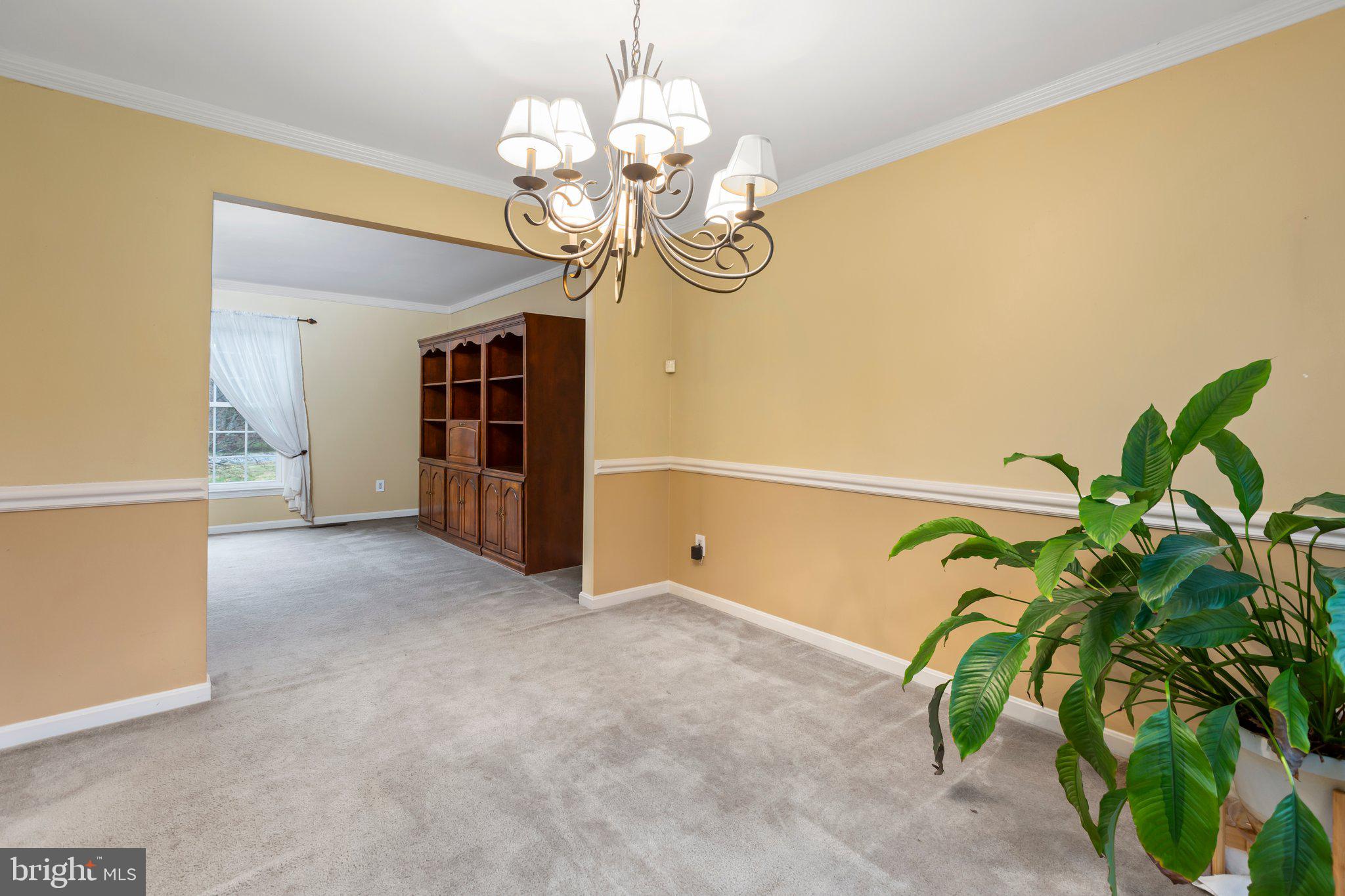 111 Valley View Road Fredericksburg, VA 22407 - Photo 27 of 46 Formal dining space