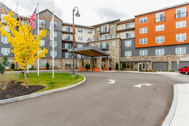 $649,900 | 205 Lakeshore Drive, Unit 417, Canandaigua City, NY 14424