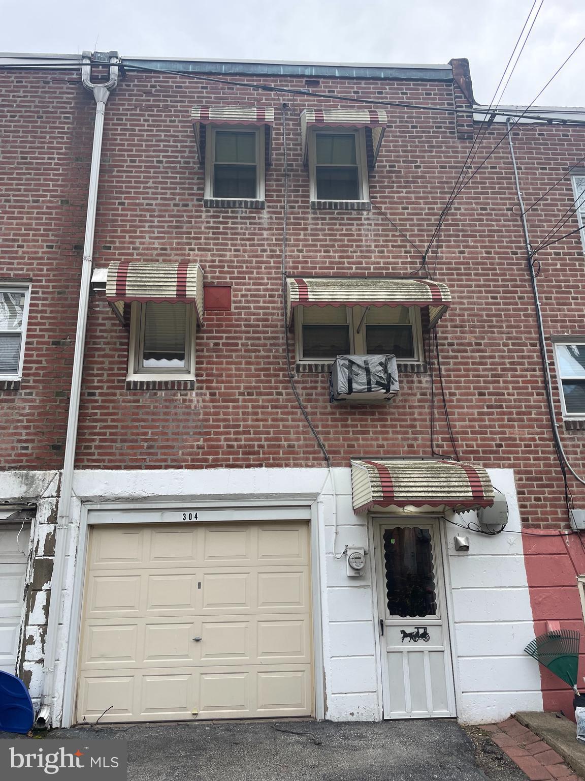 304 Copley Road Upper Darby, PA 19082 - Photo 2 of 15