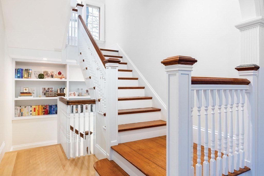 125 Addington Road Brookline, MA 02445 - Photo 3 of 28