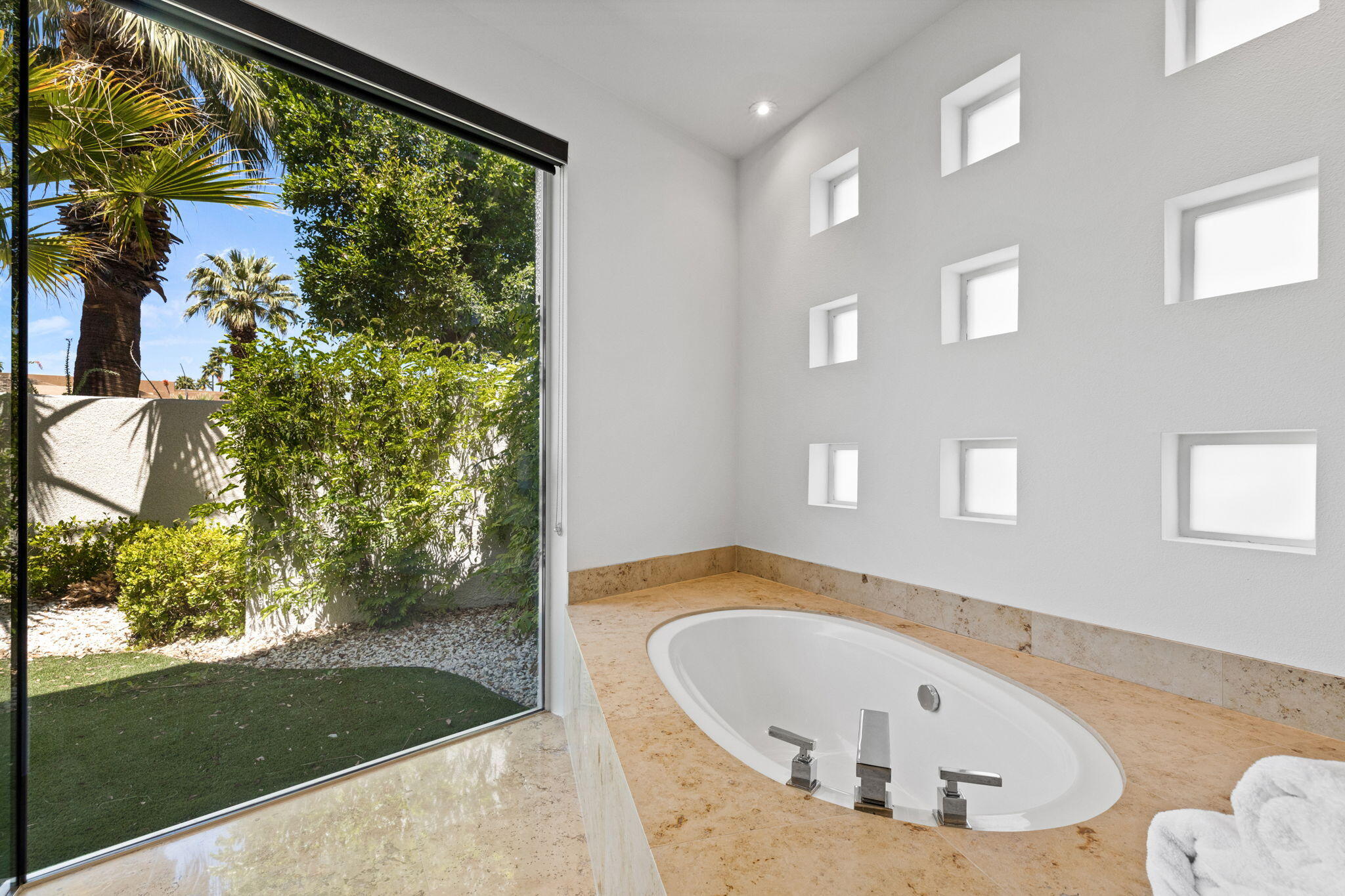 36725 Palm View Road Rancho Mirage, CA 92270 - Photo 88 of 136 88-web-or-mls-068A3306