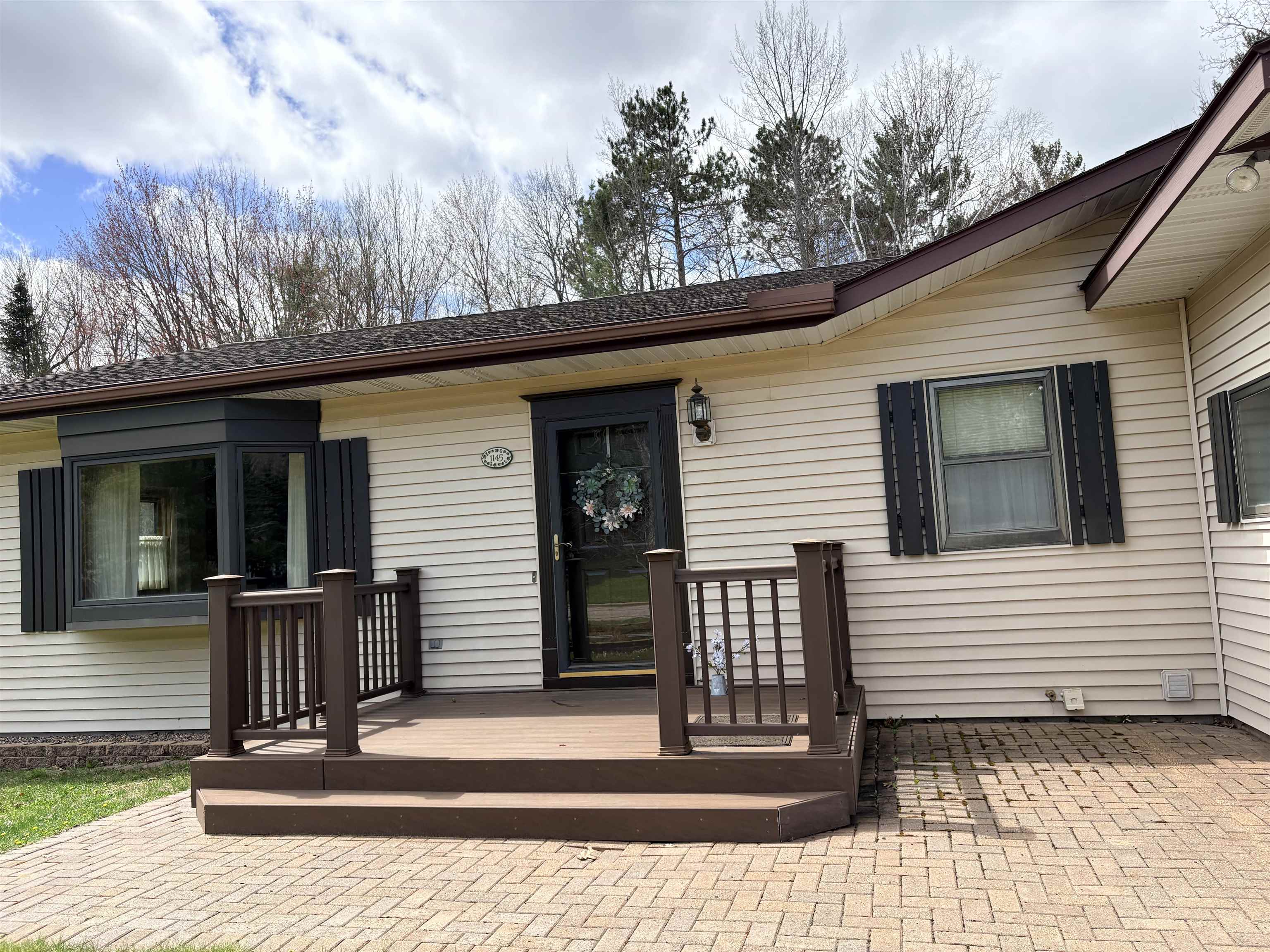 1145 Woodland Drive Rhinelander, WI 54501 - Photo 2 of 35