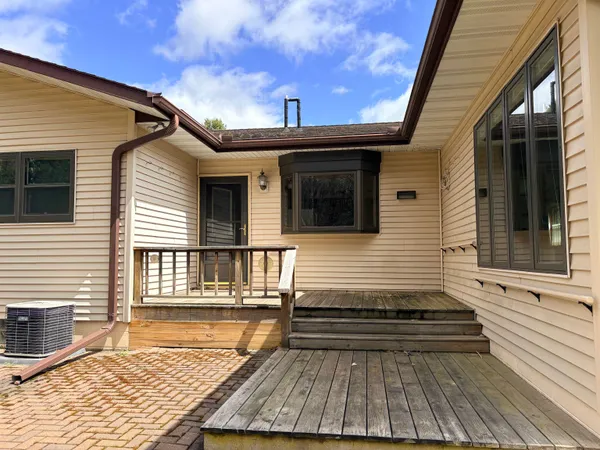 $389,000 | 1145 Woodland Drive, Rhinelander, WI 54501