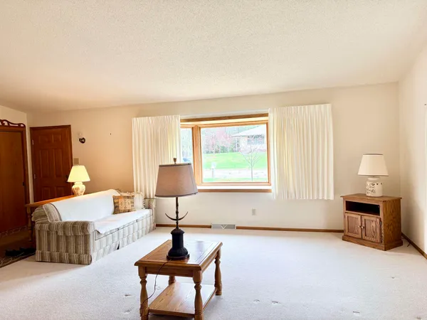 $389,000 | 1145 Woodland Drive, Rhinelander, WI 54501