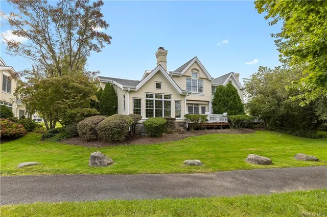$1,225,000 | 27 Doral Greens Drive East, Rye Brook, NY 10573