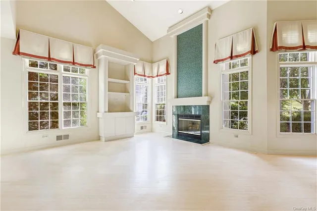 $1,225,000 | 27 Doral Greens Drive East, Rye Brook, NY 10573