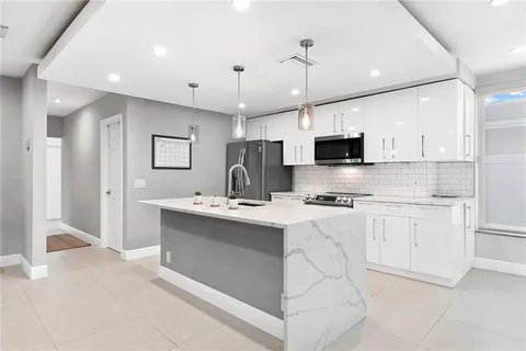 $1,429,000 | 2801 Northeast 59th Street, Fort Lauderdale, FL 33308