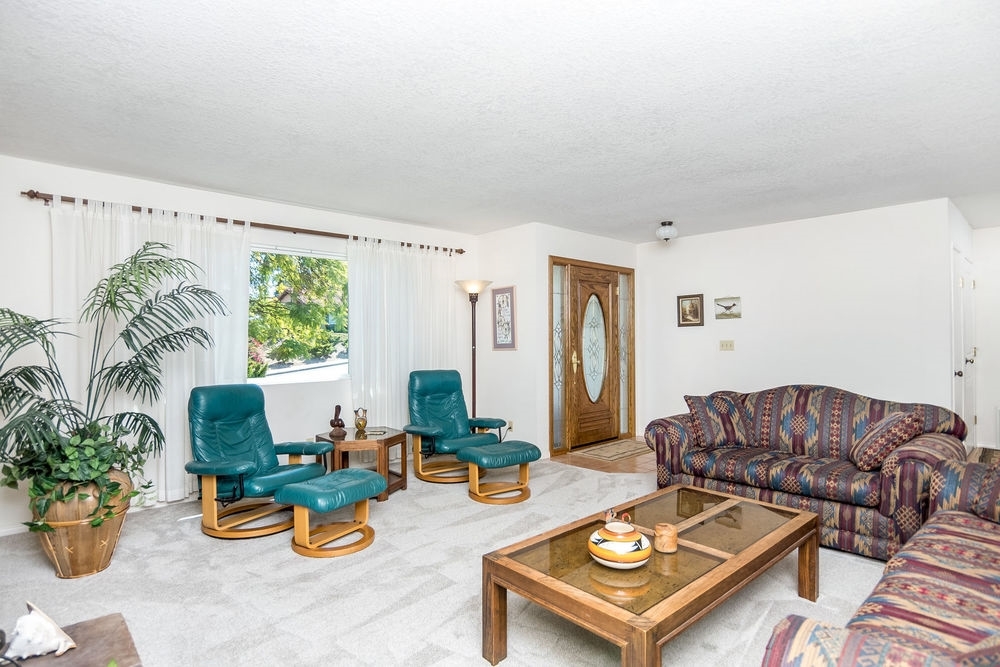 12550 Ridgeton Drive Lakeside, CA 92040 - Photo 4 of 25 Gallery Image 4