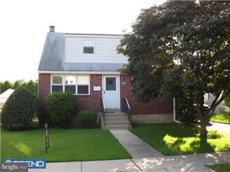 417 Ridley Avenue Folsom, PA 19033 - Photo 1 of 7 Gallery Image 1