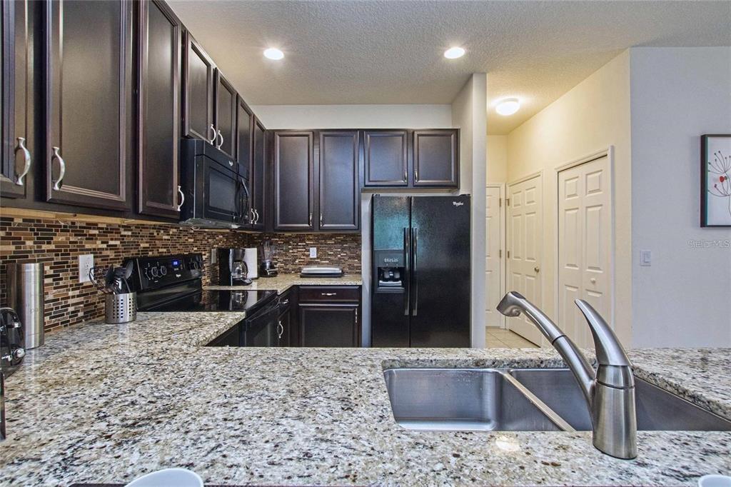 2674 Santosh Cove Kissimmee, FL 34746 - Photo 10 of 27