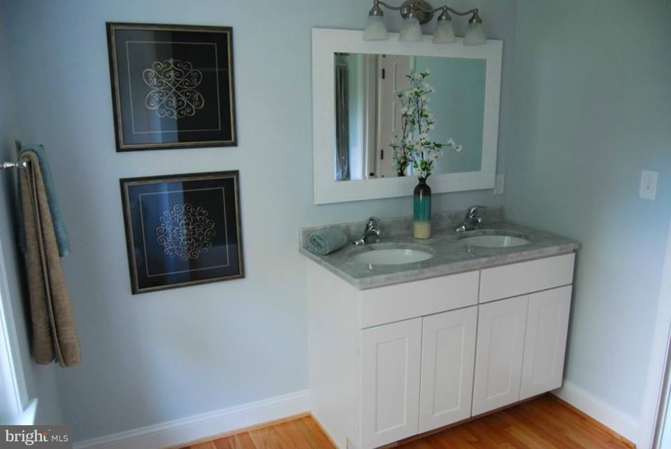 304 South Rolling Road Catonsville, MD 21228 - Photo 14 of 30 Bath (Master)