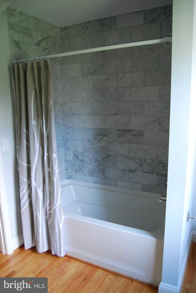 304 South Rolling Road Catonsville, MD 21228 - Photo 15 of 30 Bath (Master)