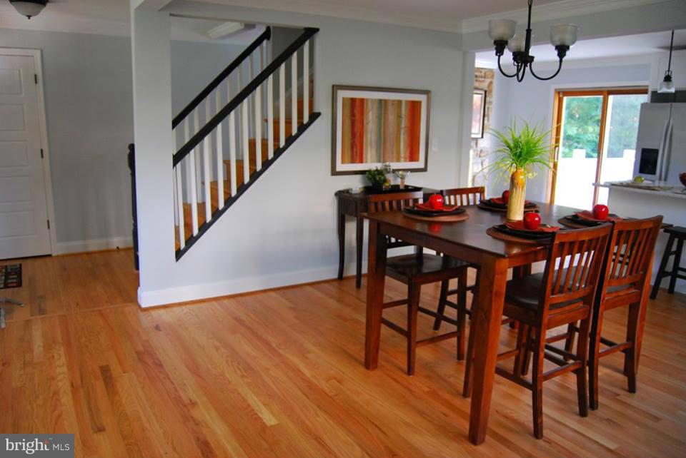 304 South Rolling Road Catonsville, MD 21228 - Photo 3 of 30 Dining Room