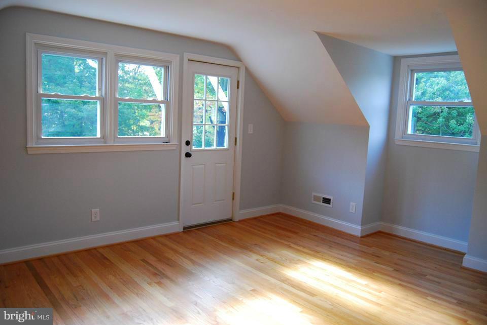 304 South Rolling Road Catonsville, MD 21228 - Photo 21 of 30 Bedroom