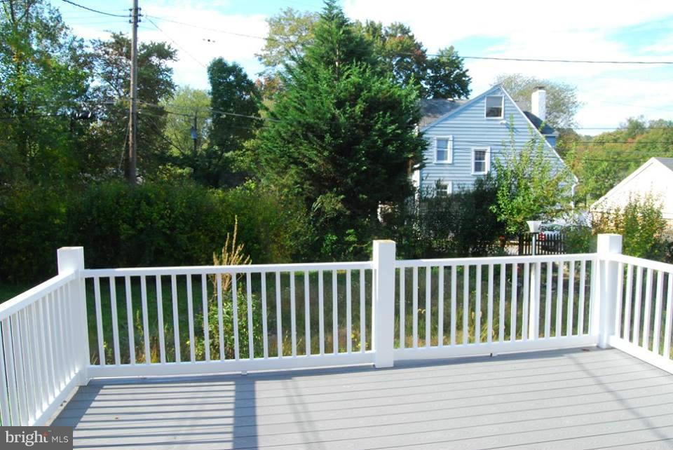 304 South Rolling Road Catonsville, MD 21228 - Photo 27 of 30 2nd Level Deck