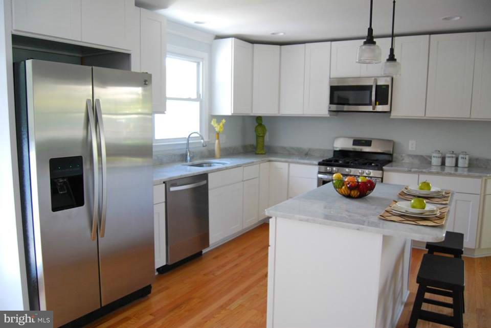 304 South Rolling Road Catonsville, MD 21228 - Photo 4 of 30 Kitchen