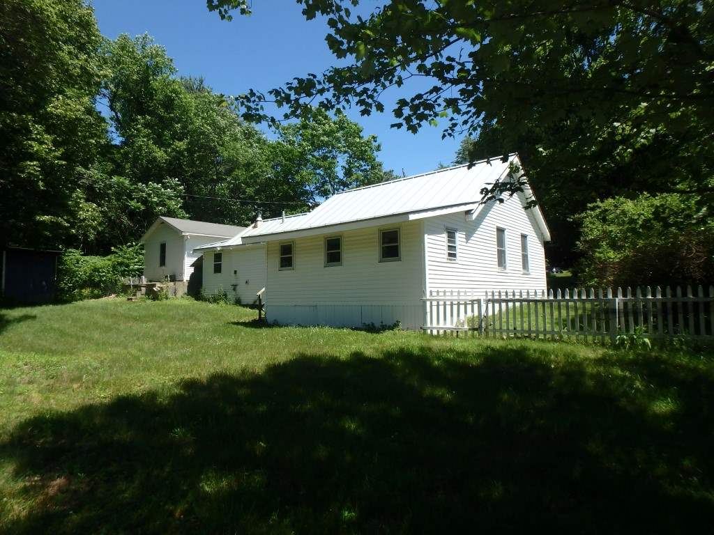 186 Branch Road Roxbury, NH 03431 - Photo 3 of 12