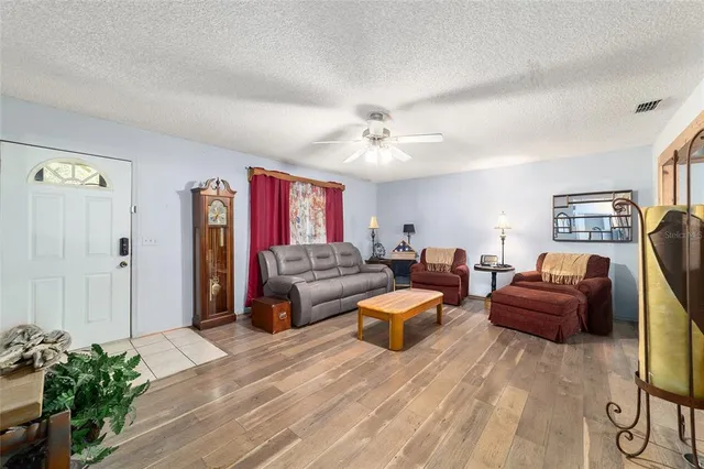 $235,000 | 5556 Northwest 62nd Place, Ocala, FL 34482