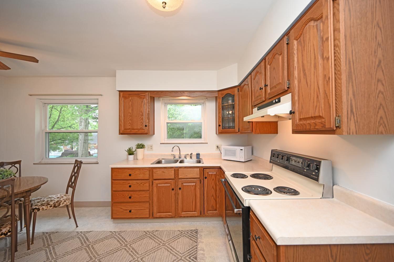 5529 Lawrence Road Cincinnati, OH 45248 - Photo 12 of 30