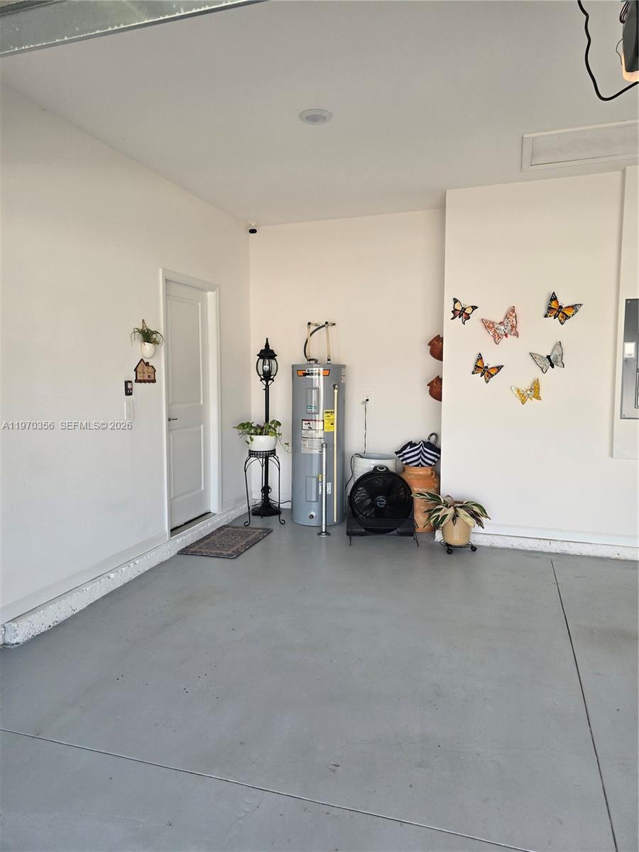 815 Kapi Drive Groveland, FL 34736 - Photo 12 of 30 a view of car garage