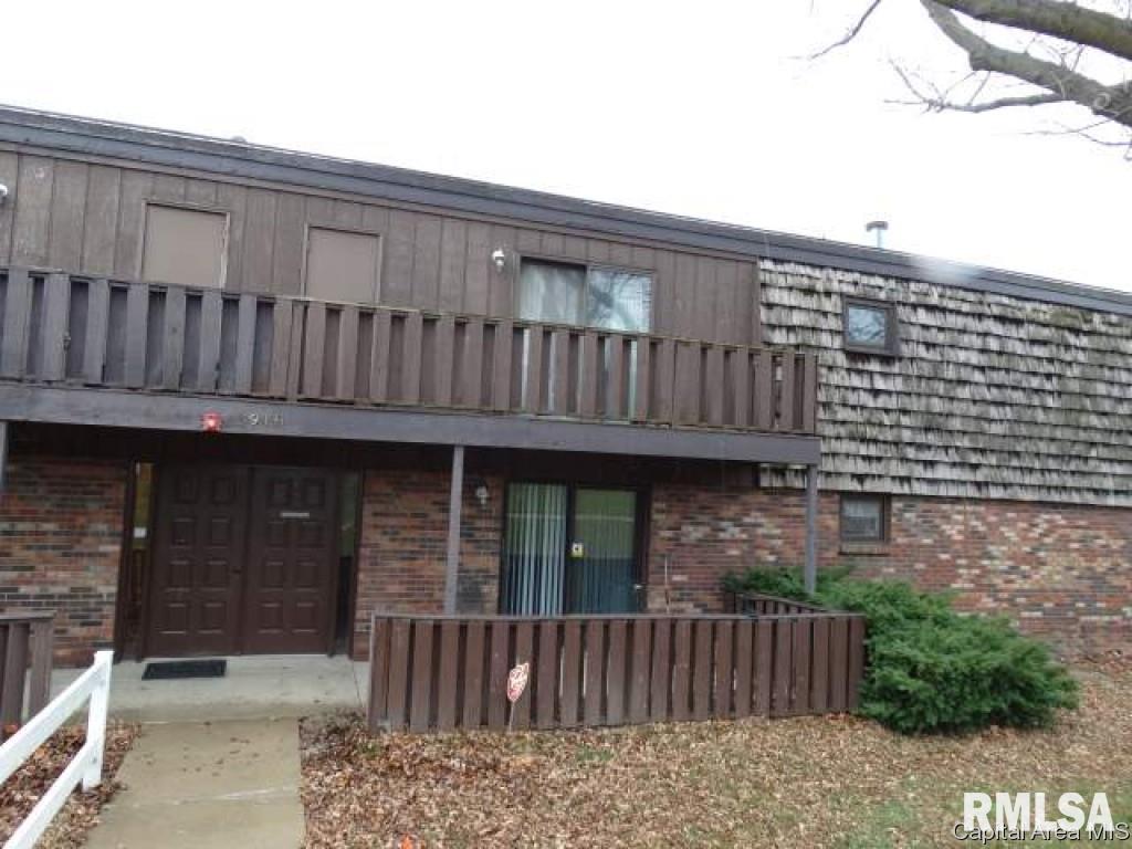 1918 Jeanette Lane, Unit 4 Springfield, IL 62702 - Photo 1 of 11