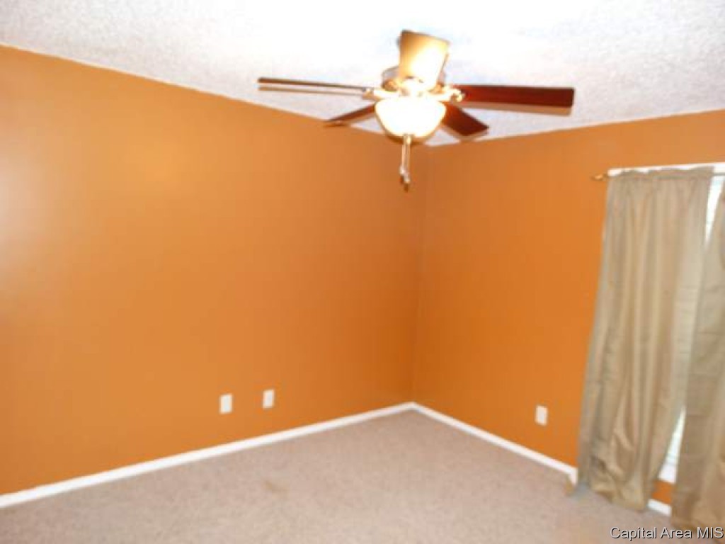 1918 Jeanette Lane, Unit 4 Springfield, IL 62702 - Photo 7 of 11