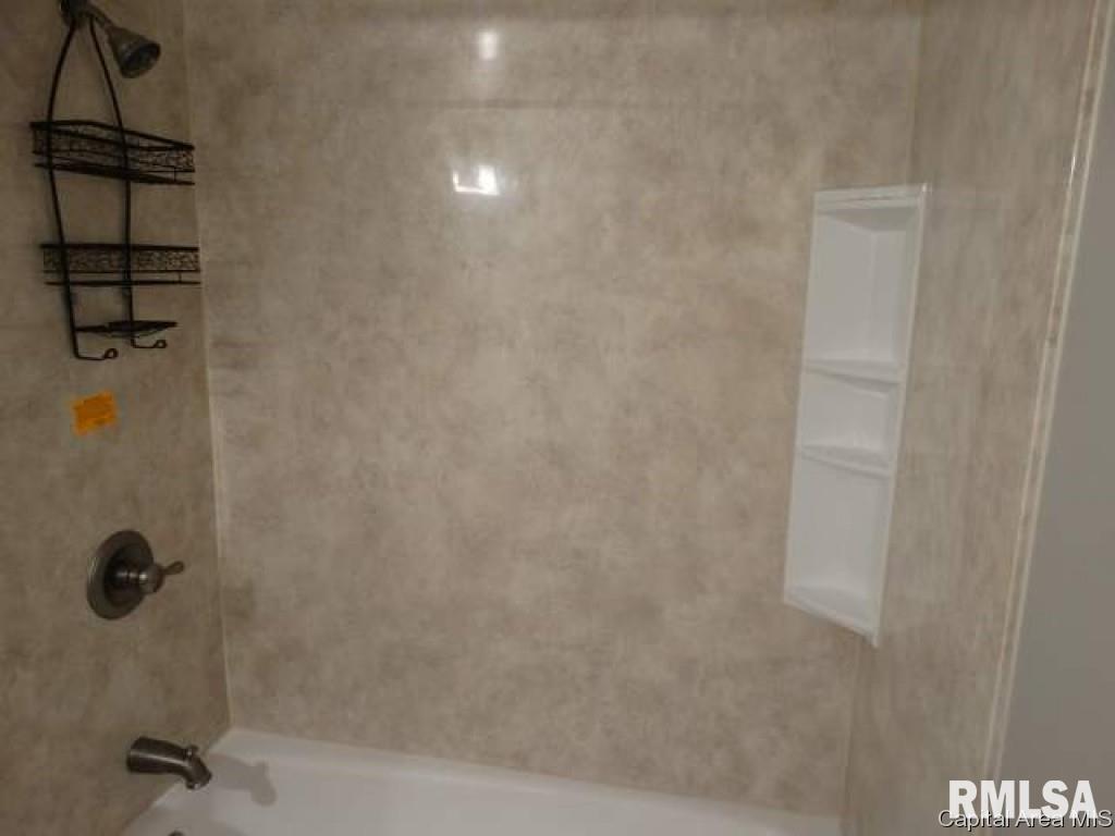 1918 Jeanette Lane, Unit 4 Springfield, IL 62702 - Photo 9 of 11