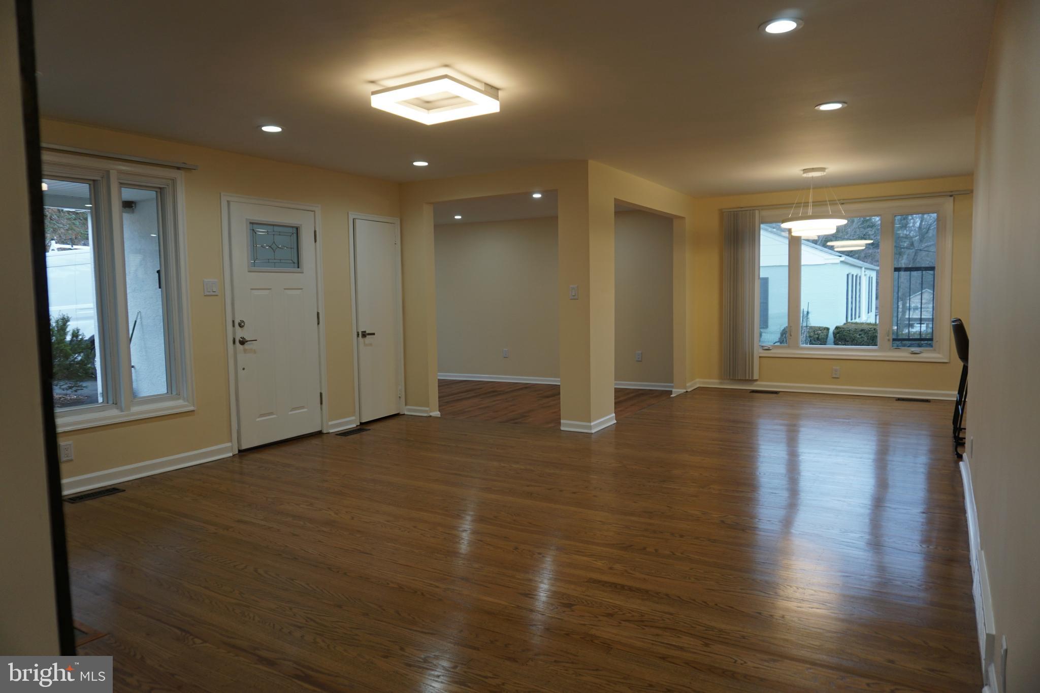 8031 Hammond Road Cheltenham, PA 19012 - Photo 7 of 35