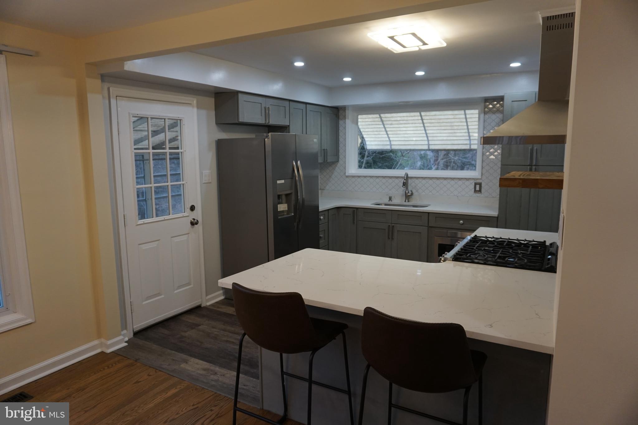 8031 Hammond Road Cheltenham, PA 19012 - Photo 9 of 35