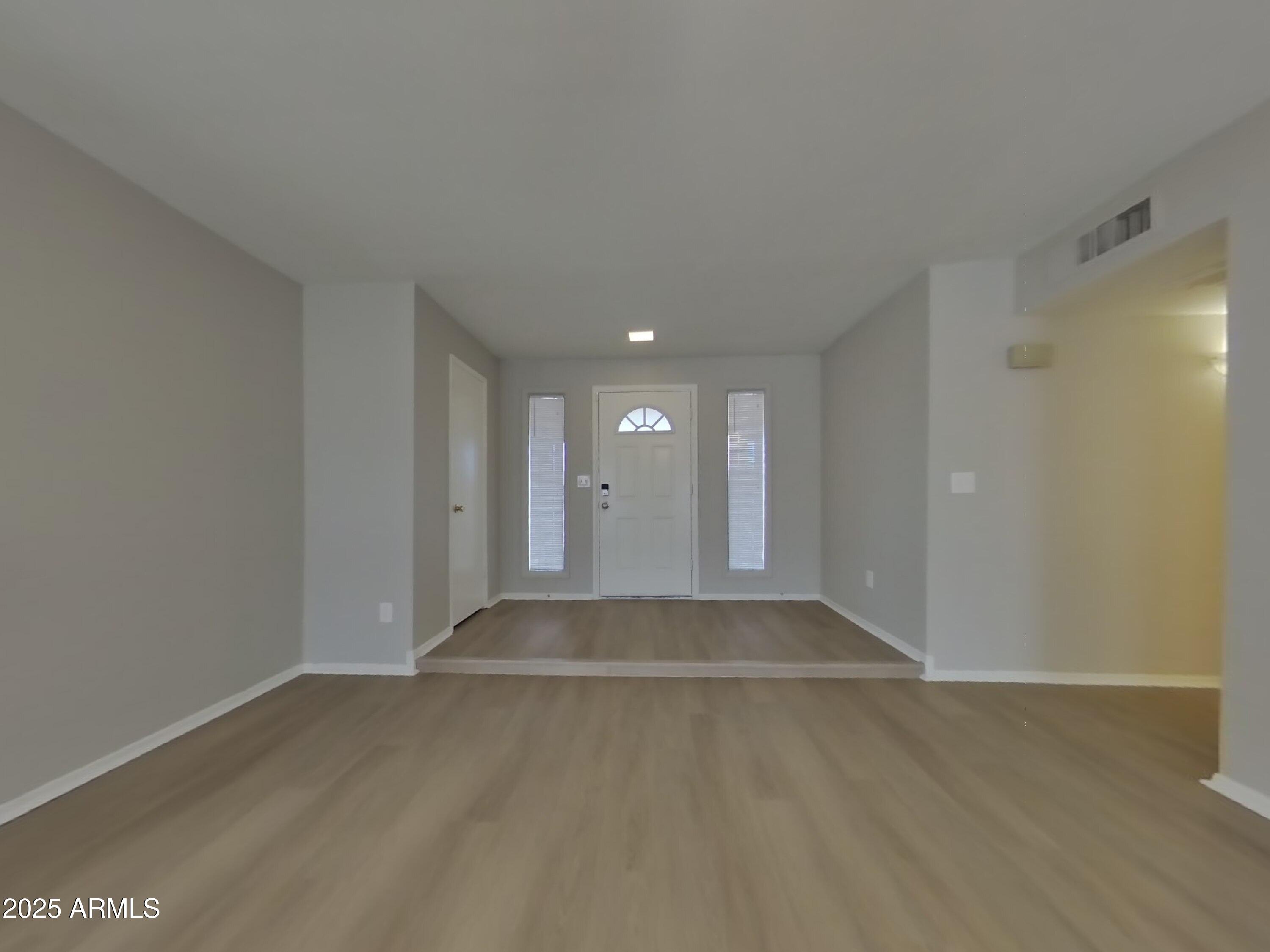 955 West Santa Cruz Drive Tempe, AZ 85282 - Photo 2 of 16 1_pc_3LsokiYY0o_MDKmtg5yqb_layout_0