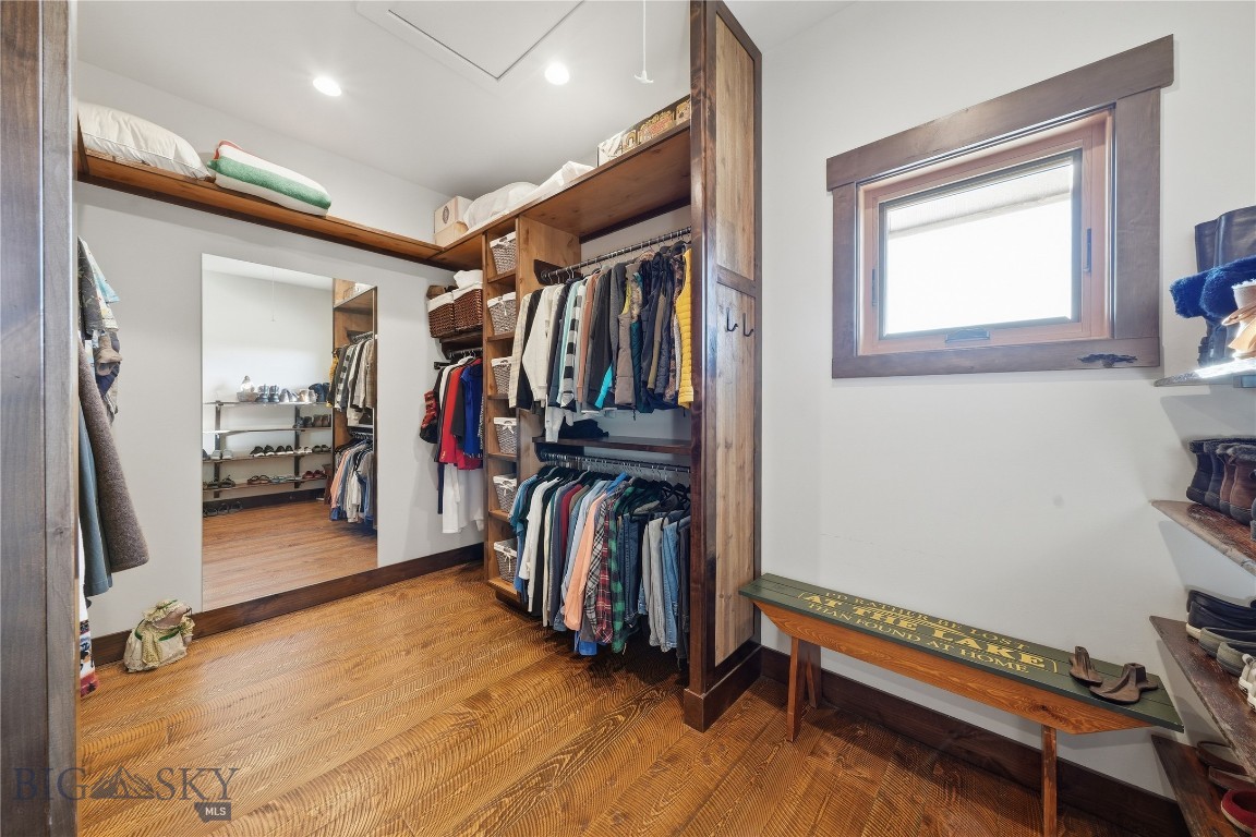 3697 Bridger Canyon Road Bozeman, MT 59715 - Photo 28 of 74 Large Walk-in closet in primary