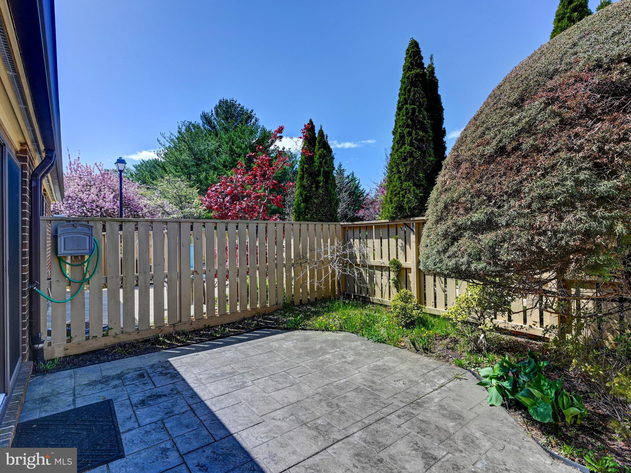 17 Pacers Lane, Unit F Pikesville, MD 21208 - Photo 3 of 24 Landscaped front courtyard