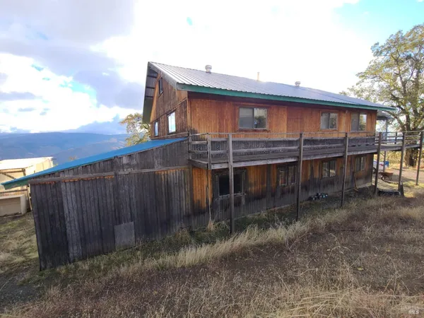 $120,000 | 36700 Mendocino Pass Road, Covelo, CA 95428