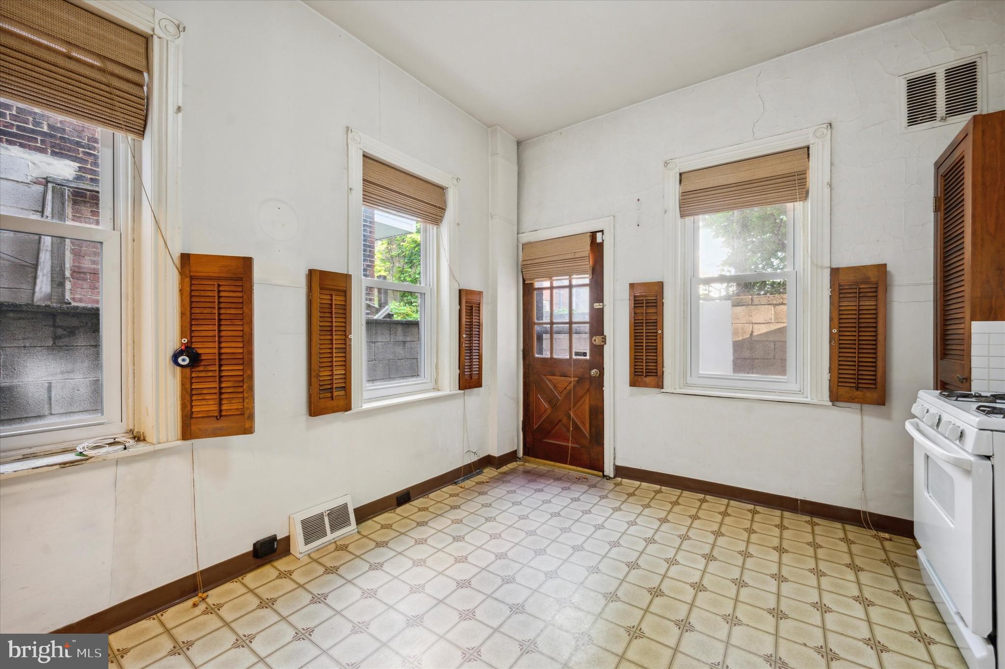 908 Reed Street Philadelphia, PA 19147 - Photo 7 of 15 Kitchen