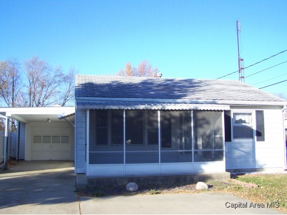 3041 East Elm Street Springfield, IL 62702 - Photo 1 of 8