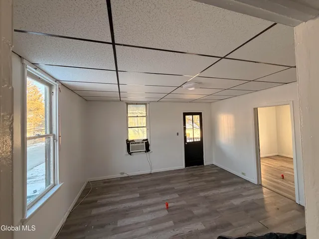 $1,200 | 253 Forest Avenue, Unit UP, Amsterdam, NY 12010