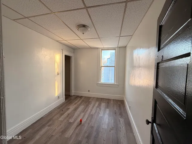 $1,200 | 253 Forest Avenue, Unit UP, Amsterdam, NY 12010