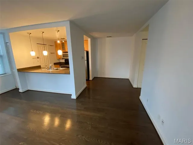 $1,345 | 5330 Pershing Avenue, Unit 606, St. Louis, MO 63112