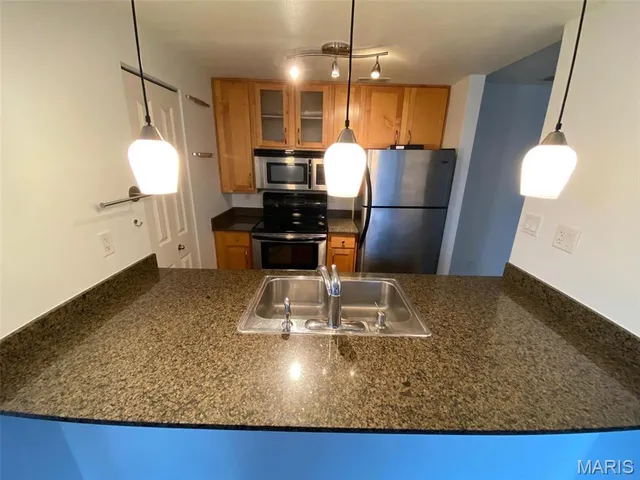 $1,345 | 5330 Pershing Avenue, Unit 606, St. Louis, MO 63112