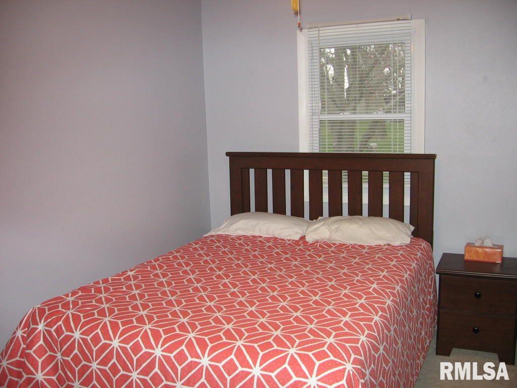 213 Robin Road Macomb, IL 61455 - Photo 5 of 15 Gallery Image 5