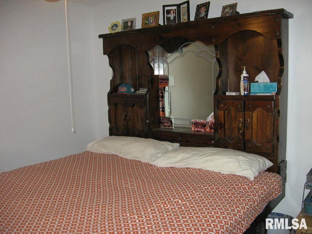 213 Robin Road Macomb, IL 61455 - Photo 7 of 15 Gallery Image 7